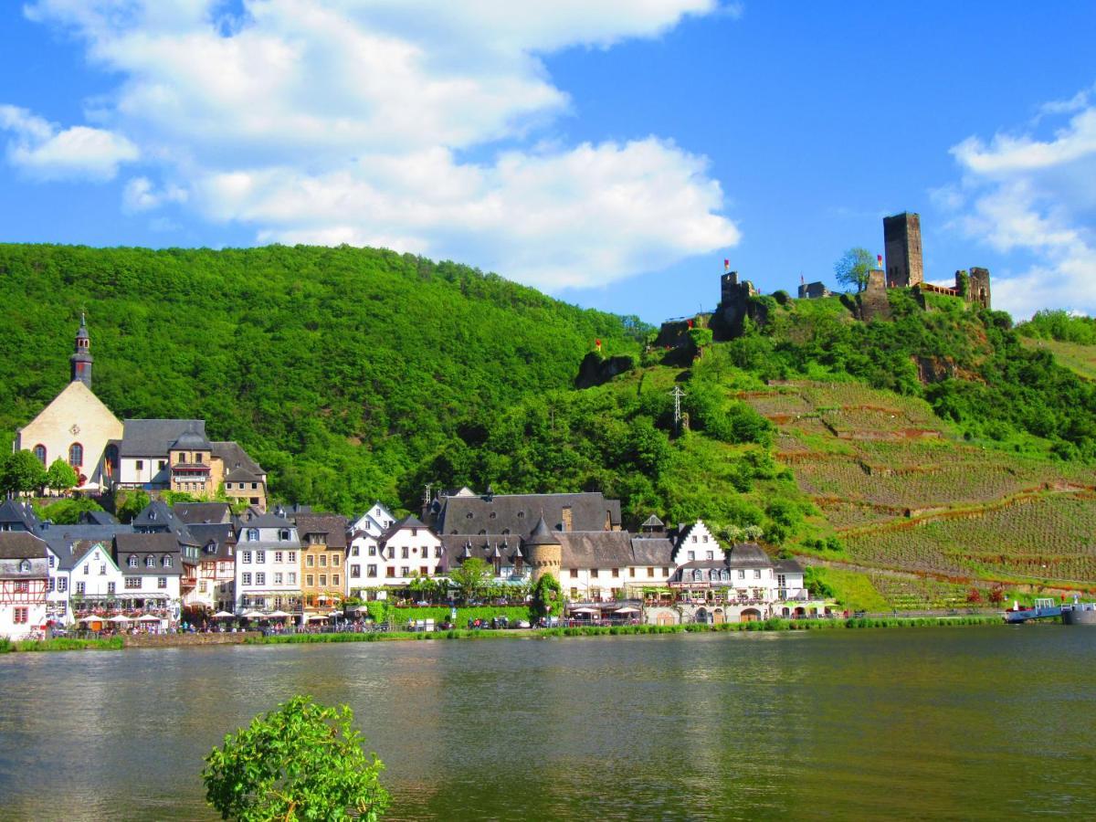 Ferienhaus Leopold Mit Burgblick An Der Mosel Burgen  Bagian luar foto